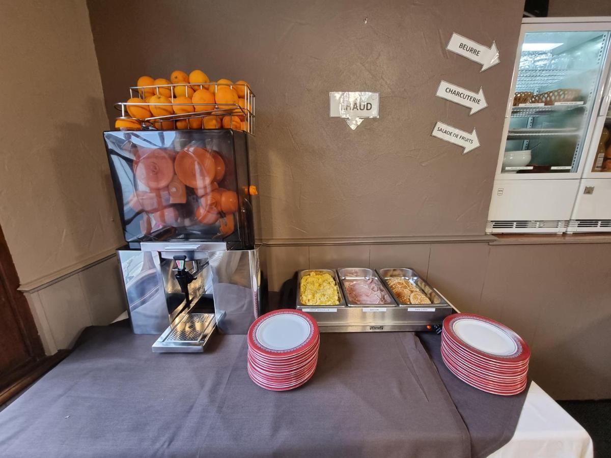 קור-שברני Logis Hotel Saint-Hubert מראה חיצוני תמונה