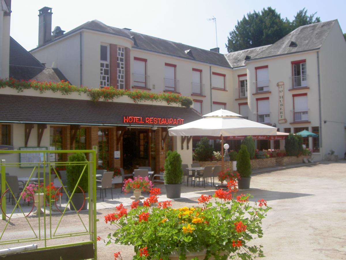 קור-שברני Logis Hotel Saint-Hubert מראה חיצוני תמונה