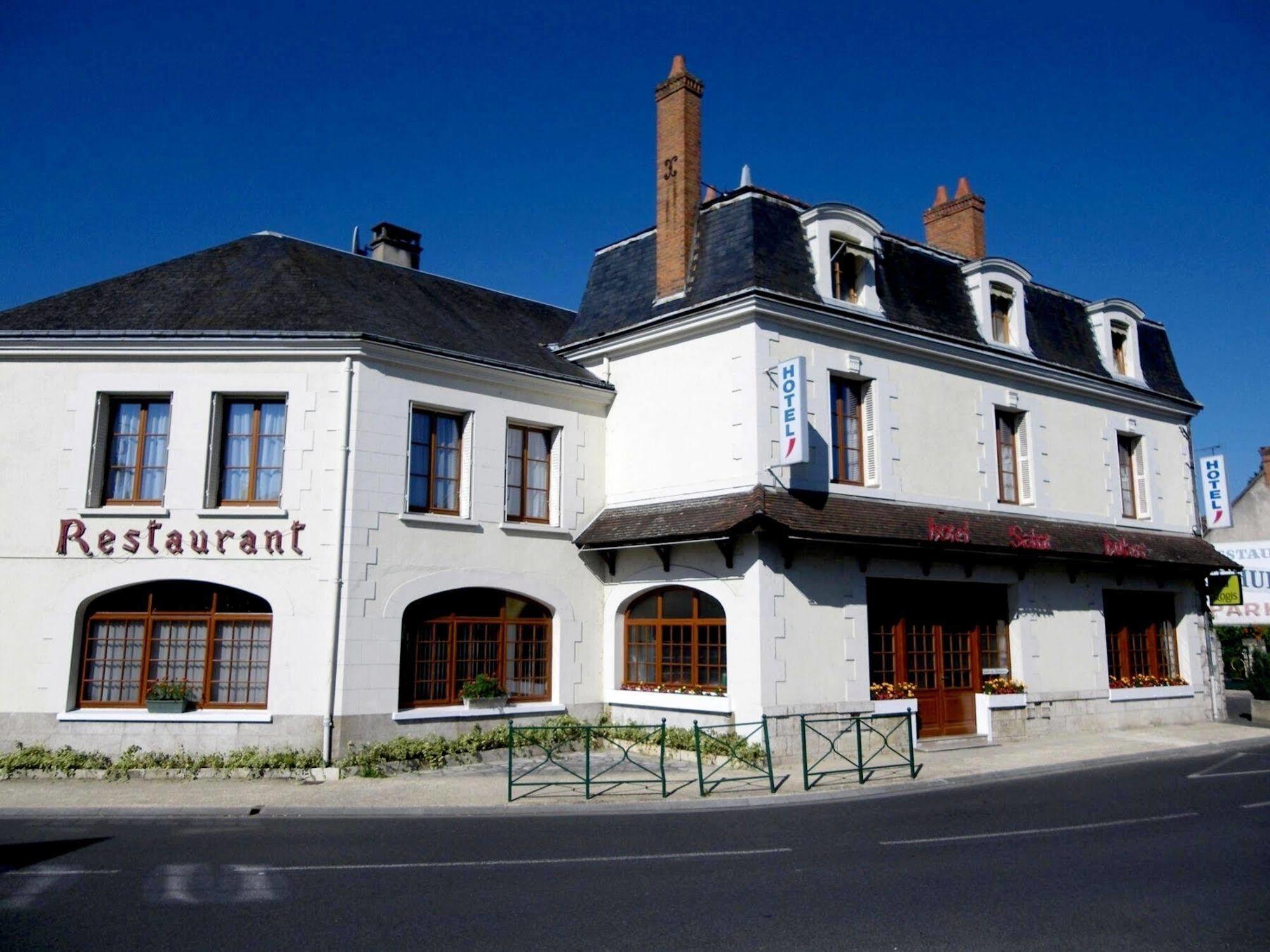 קור-שברני Logis Hotel Saint-Hubert מראה חיצוני תמונה